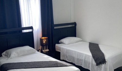 Suite familiar, 2 habitaciones, vistas a la piscina