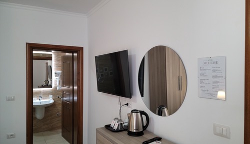 Habitación estándar doble, 1 cama de matrimonio, balcón
