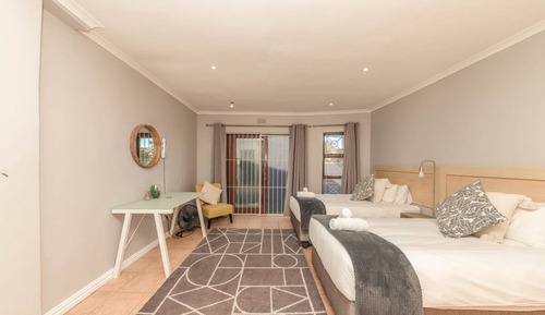 Apartamento básico, varias camas