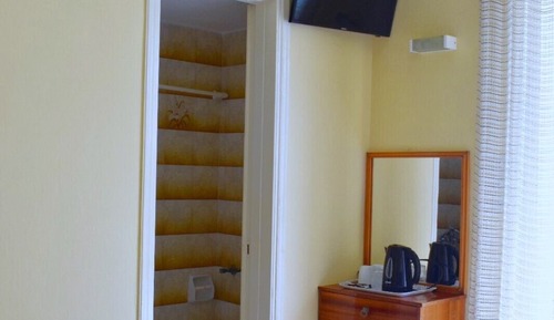 Habitación estándar doble, vistas parciales al mar