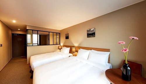 Family Twin Room