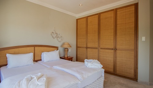 House (3 Bedrooms)