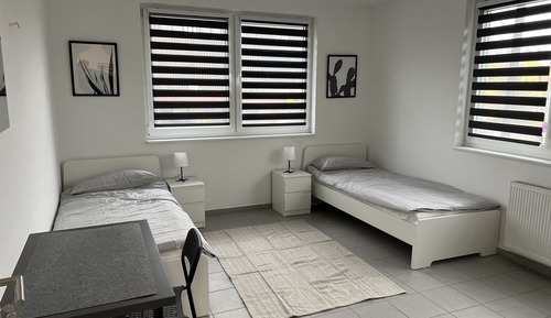 Habitación básica doble, baño compartido, vistas a la ciudad