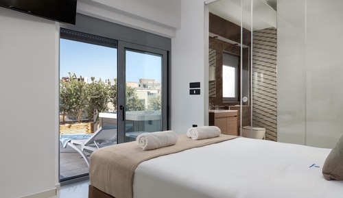 Apartamento, 2 habitaciones, fumadores, balcón