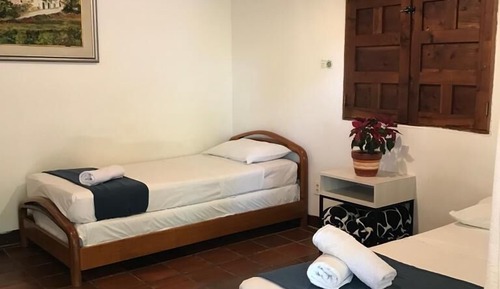 Habitación estándar con 2 camas individuales