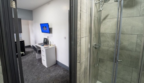 Estudio superior, baño privado (Studio 11)