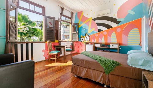 Habitación de diseño doble, 1 cama de matrimonio, baño privado, vistas a la montaña