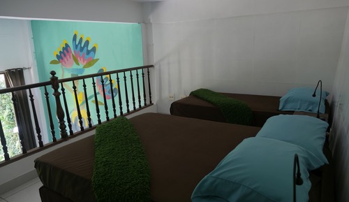 Habitación cuádruple de diseño, 1 habitación, vistas al jardín, planta baja