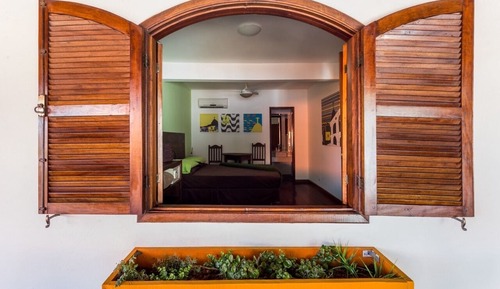 Habitación Deluxe doble, 1 cama de matrimonio, vistas a la piscina, junto a la piscina
