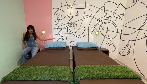 Habitación de diseño con 2 camas individuales