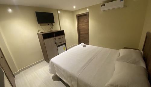Habitación Business individual, 1 cama de matrimonio, Aire acondicionado, en una planta alta