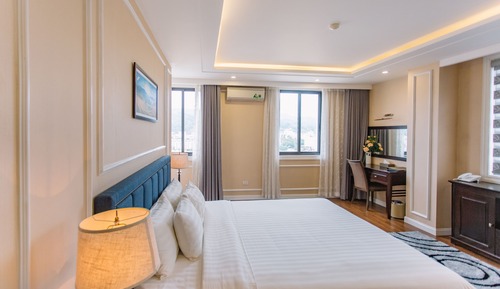 Habitación ejecutiva, 1 cama de matrimonio grande, bañera de hidromasaje, vistas al río