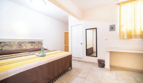 Habitación superior, vistas a la ciudad