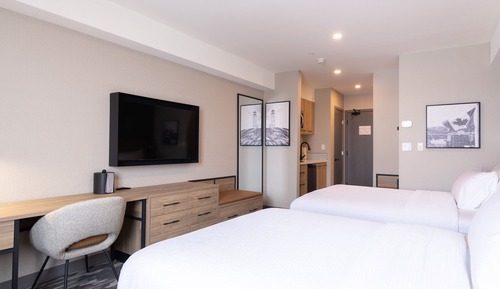 Suite estudio, 2 camas de matrimonio, cocina básica