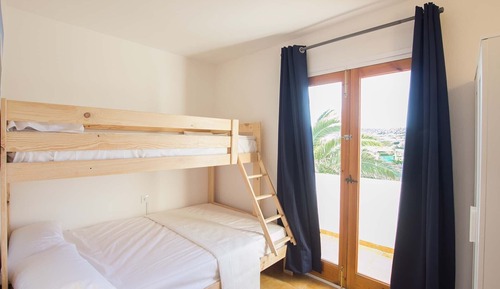 Apartamento, 2 habitaciones, terraza, planta baja