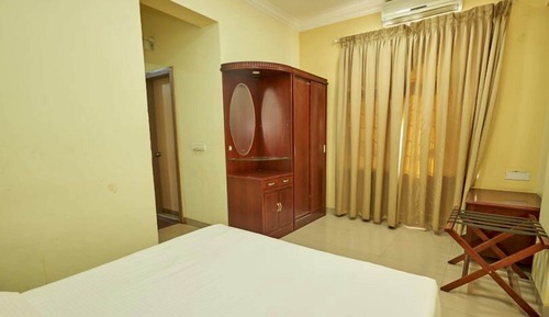 Suite familiar, 1 cama de matrimonio, no fumadores, vistas a la ciudad