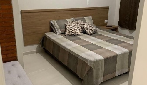 Habitación Confort con 1 cama doble o 2 individuales