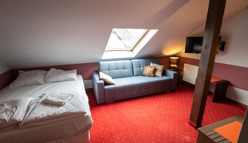 Czwórka Hotel Podkowa 2.0