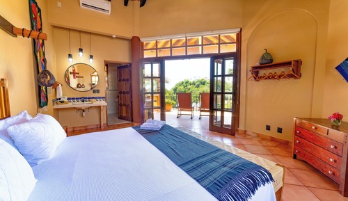 King Room With Sea View And Balcony