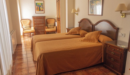 Habitación doble, 2 camas individuales, balcón