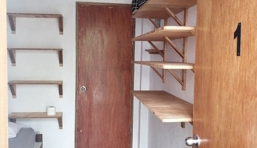 Longterm Basic room 1, Shared bathroom