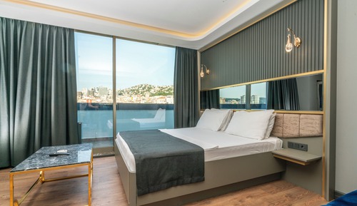 Habitación Deluxe doble, bañera, vistas a la ciudad