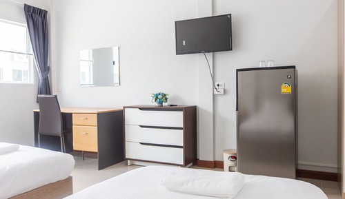 Habitación básica con 1 cama doble o 2 individuales