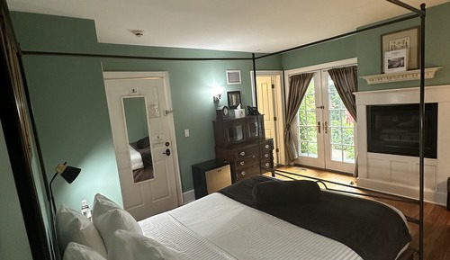 Habitación, 1 cama de matrimonio, chimenea, vistas al río