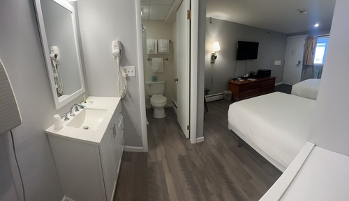 Habitación básica doble, sin ventanas