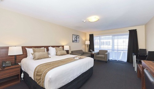 Habitación Premium doble, 1 cama de matrimonio grande, bañera de hidromasaje, planta baja