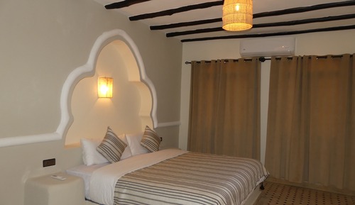 Habitación Confort doble, 1 cama de matrimonio grande, accesible para personas con discapacidad