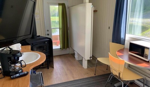 Estudio básico, 1 cama de matrimonio, no fumadores, terraza