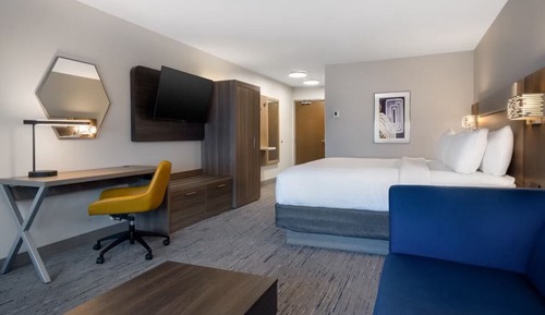 Suite, 1 cama de matrimonio grande con sofá cama