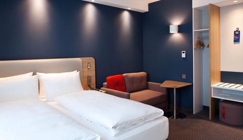 Habitación estándar, 1 cama de matrimonio con sofá cama