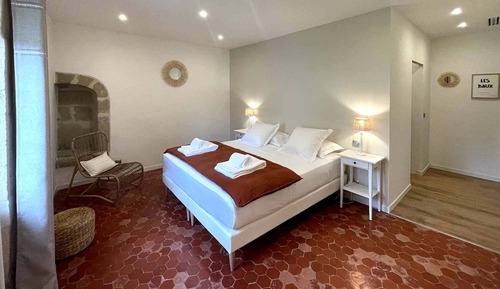 Habitación Deluxe doble, 1 cama de matrimonio grande, acceso a la piscina, vistas al jardín