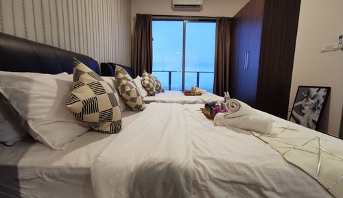 Estudio Premium, bañera, vistas parciales al mar