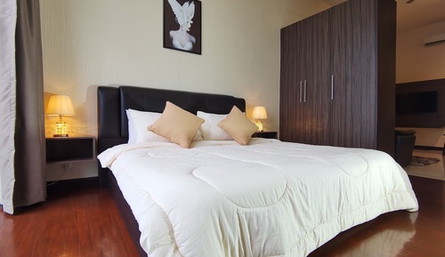 Estudio Premium, bañera, vistas parciales al mar