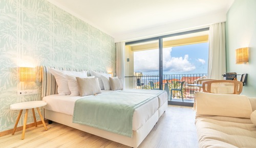 Habitación Confort con 1 cama doble o 2 individuales
