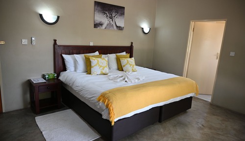Habitación con 1 cama doble o 2 individuales