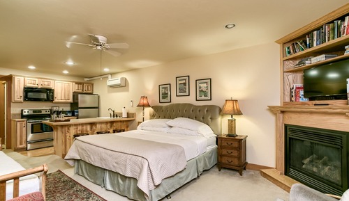 Lower Suite