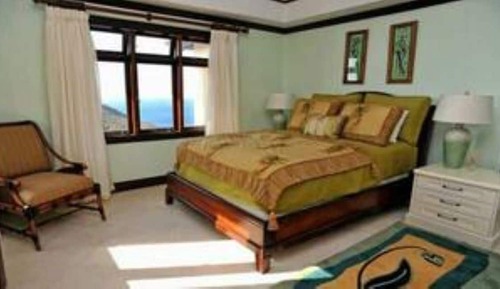Villa ejecutiva, varias habitaciones, vistas al mar