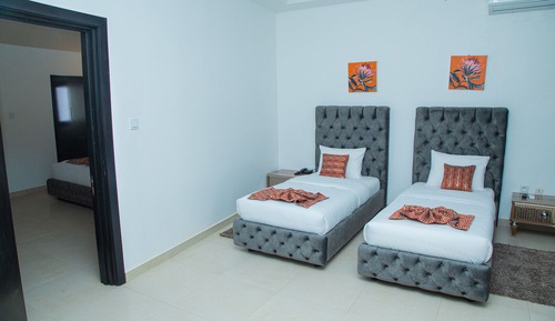 Habitación Confort con 1 cama doble o 2 individuales
