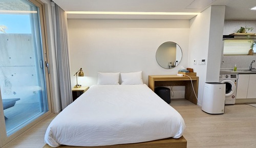 17pyeong 1st floor suite