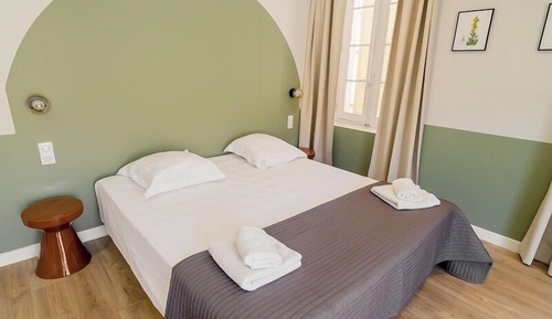 Habitación Deluxe doble, vistas a la piscina