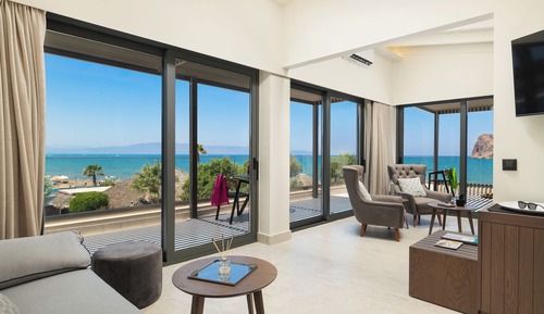 Suite with Sea View, Private Pool and Hammam