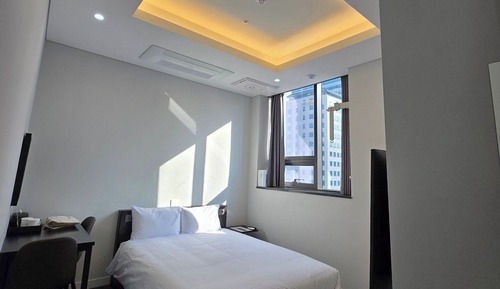 Habitación Deluxe doble, 1 cama doble, no fumadores, vistas a la ciudad