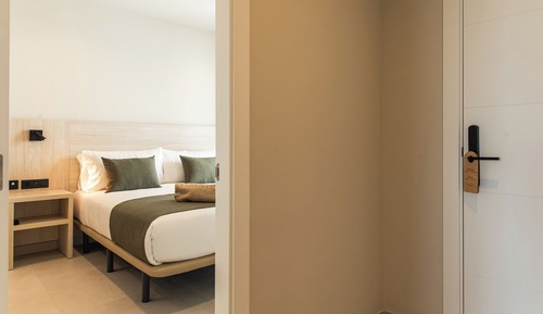 Apartamento Deluxe, 2 habitaciones, vistas a la piscina