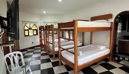 Habitación familiar, varias camas