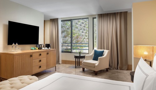 Superior Room with Courtyard View