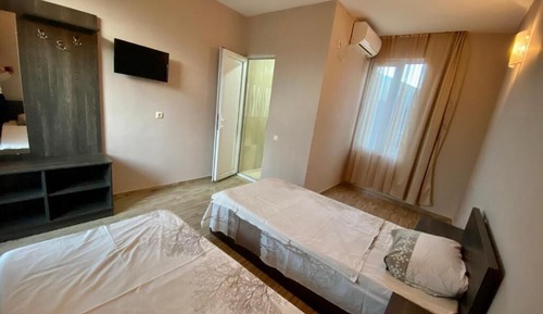 Habitación con 2 camas individuales